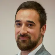 Raphaël MAUCUER - Professeur ESSCA - Stratégie d'entreprises et business international