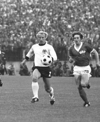 Bundesarchiv - Match RDA-RFA Coupe du Monde 1974 en Allemagne