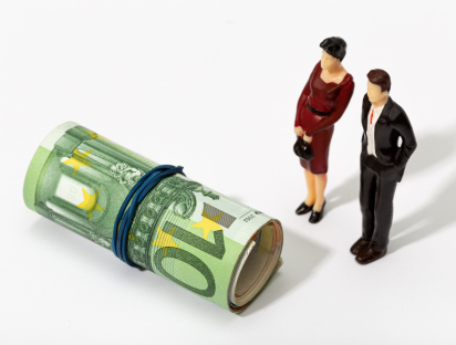 Article Gender gap in savings goals: when gender traditional roles shape wealth objectives - Jérôme Monne