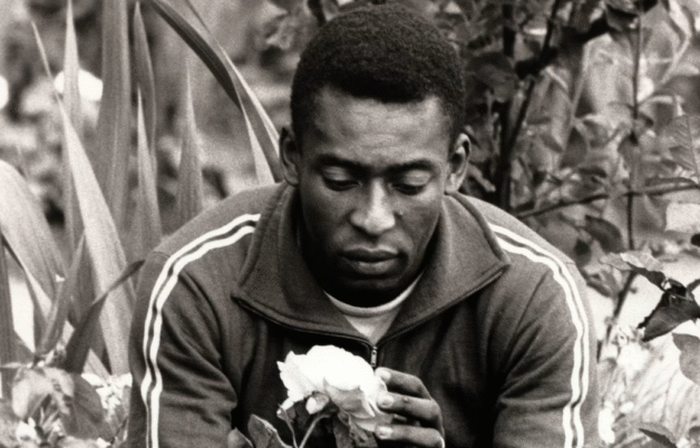 Interview d'Albrecht Sonntag pour le journal brésilien "Headline" - Pelé était la première superstar du football mondial