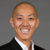 Nathan TONG Nathan Tong, professeur associé de théorie organisationnelle et de leadership à l'ESSCA