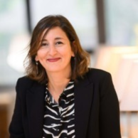 Linda HAMDI-KIDAR Linda Hamdi-Kidar, TBS Toulouse Business School, Membre du Comité scientifique de la Chaire Prospective Consommation des Familles de l'ESSCA
